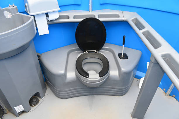 Best Porta potty rental near me  in Plover, WI